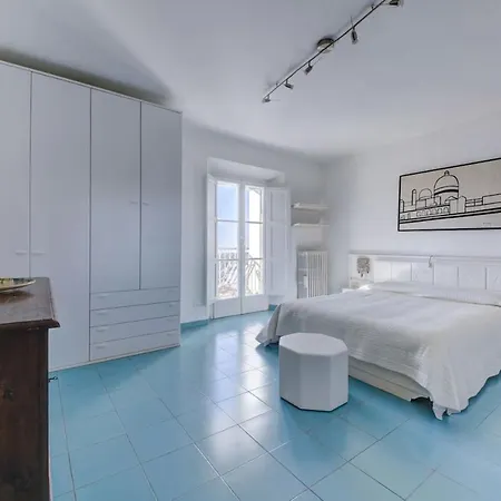 Spacious In Dei Marmi - Sea View & Balcony *