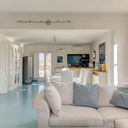 Apartman Spacious In Dei Marmi - Sea View & Balcony *